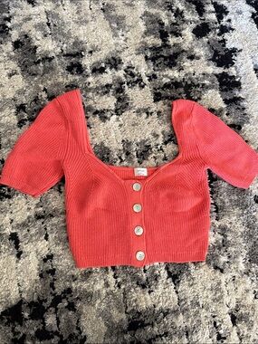 Aritzia Wilfred Button-Front Crop Top